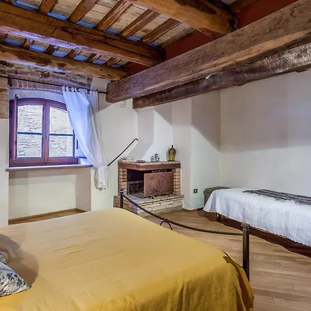 Casa di campagna Torre Del Colle Bevagna